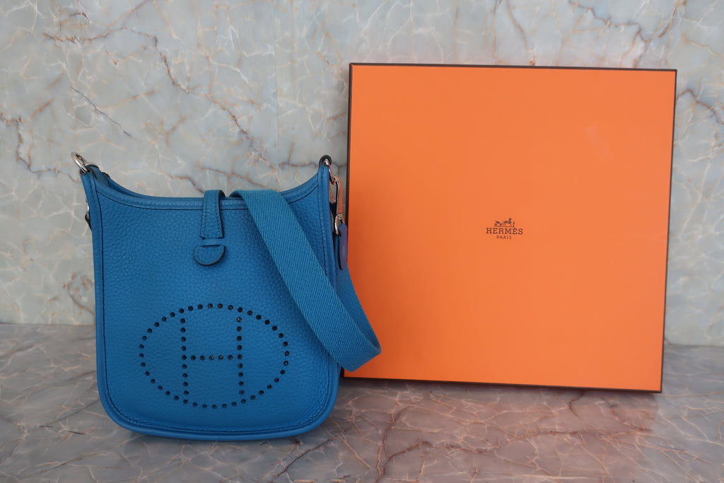 HERMES／エルメス エブリンTPM トリヨンクレマンス ブルーザンジバル A刻印 ショルダーバッグ 800030172
