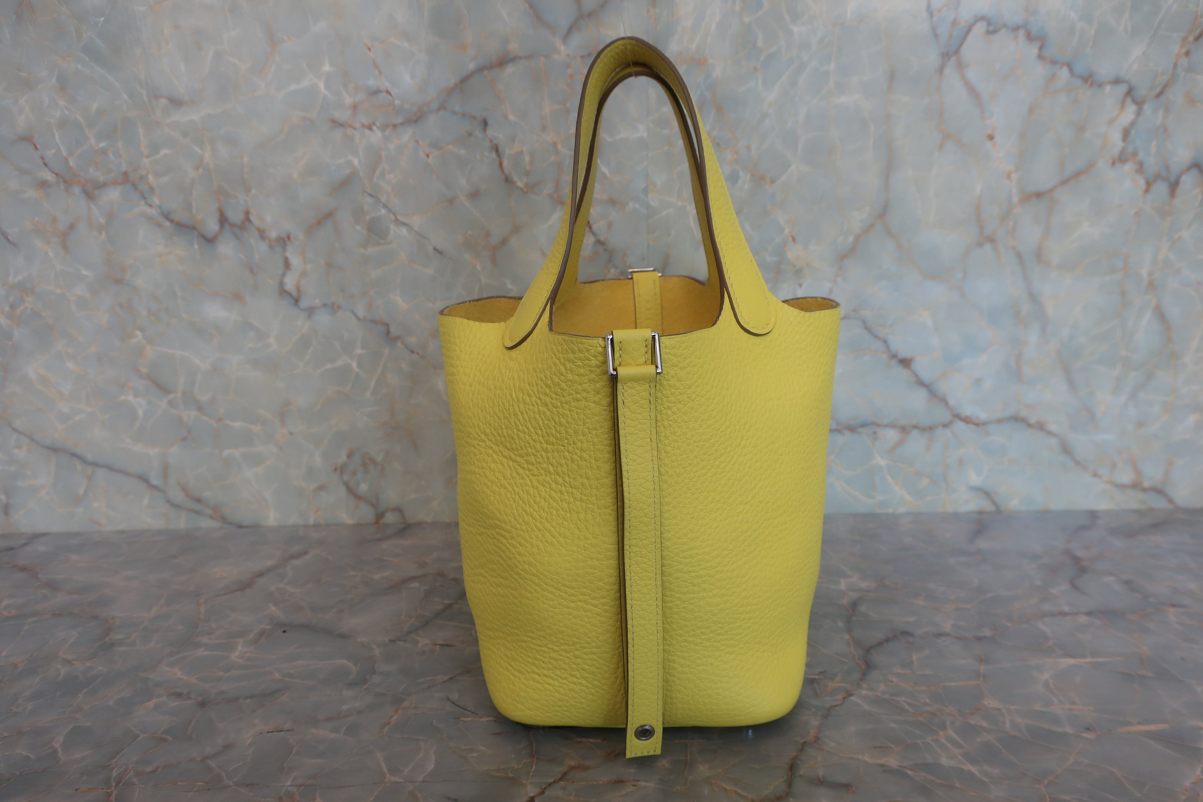 HERMES／エルメス ピコタンロックＰＭ トリヨンクレマンス ライム Y刻印 ハンドバッグ 800030178