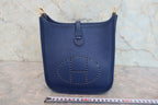 HERMES／エルメス エブリンTPM トリヨンクレマンス ブルーサフィール Y刻印 ショルダーバッグ 800050029