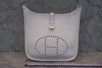 HERMES／エルメス エブリン1PM トリヨンクレマンス ホワイト □I刻印 ショルダーバッグ 800050057