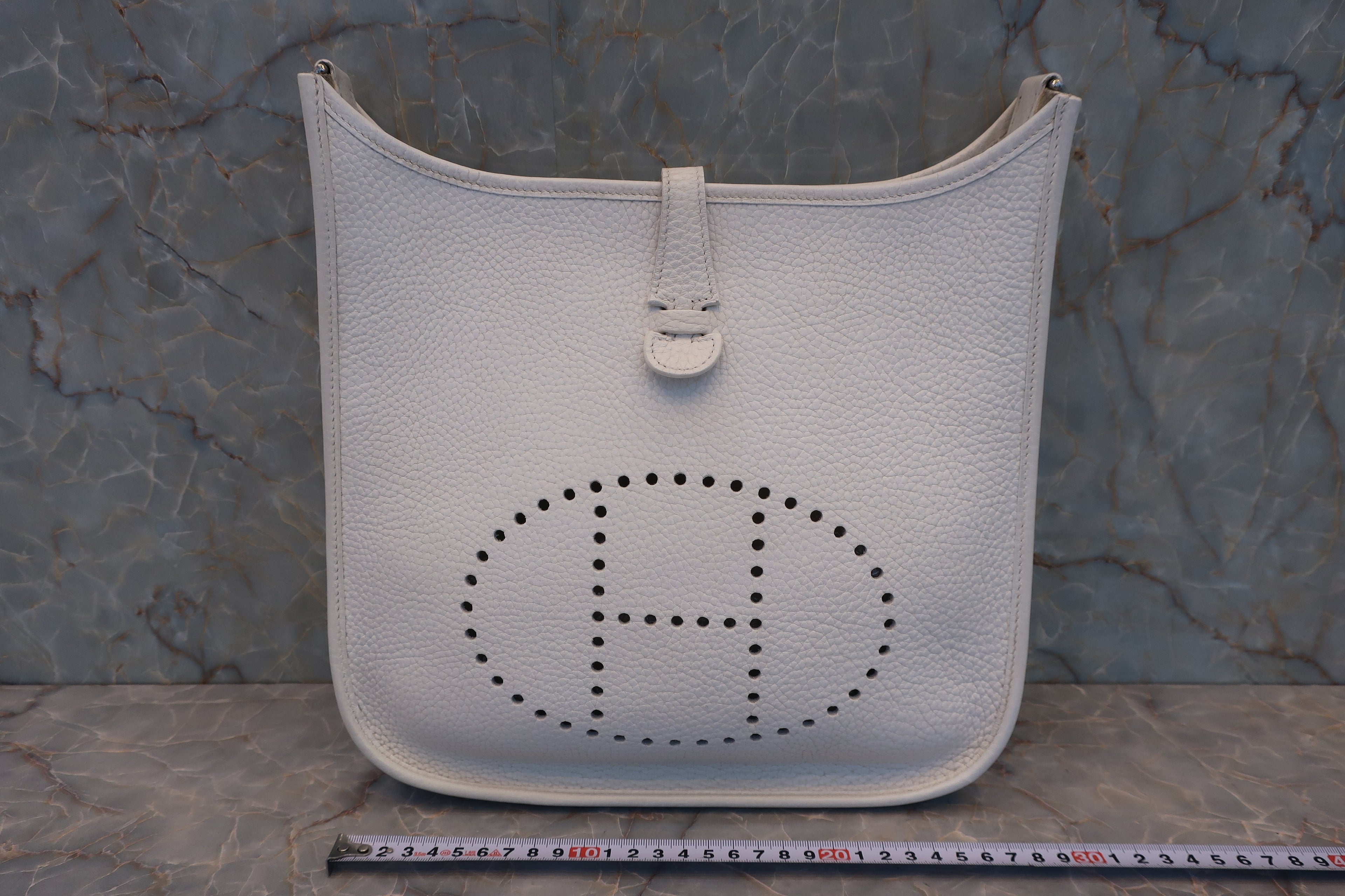 HERMES／エルメス エブリン1PM トリヨンクレマンス ホワイト □I刻印 ショルダーバッグ 800050057