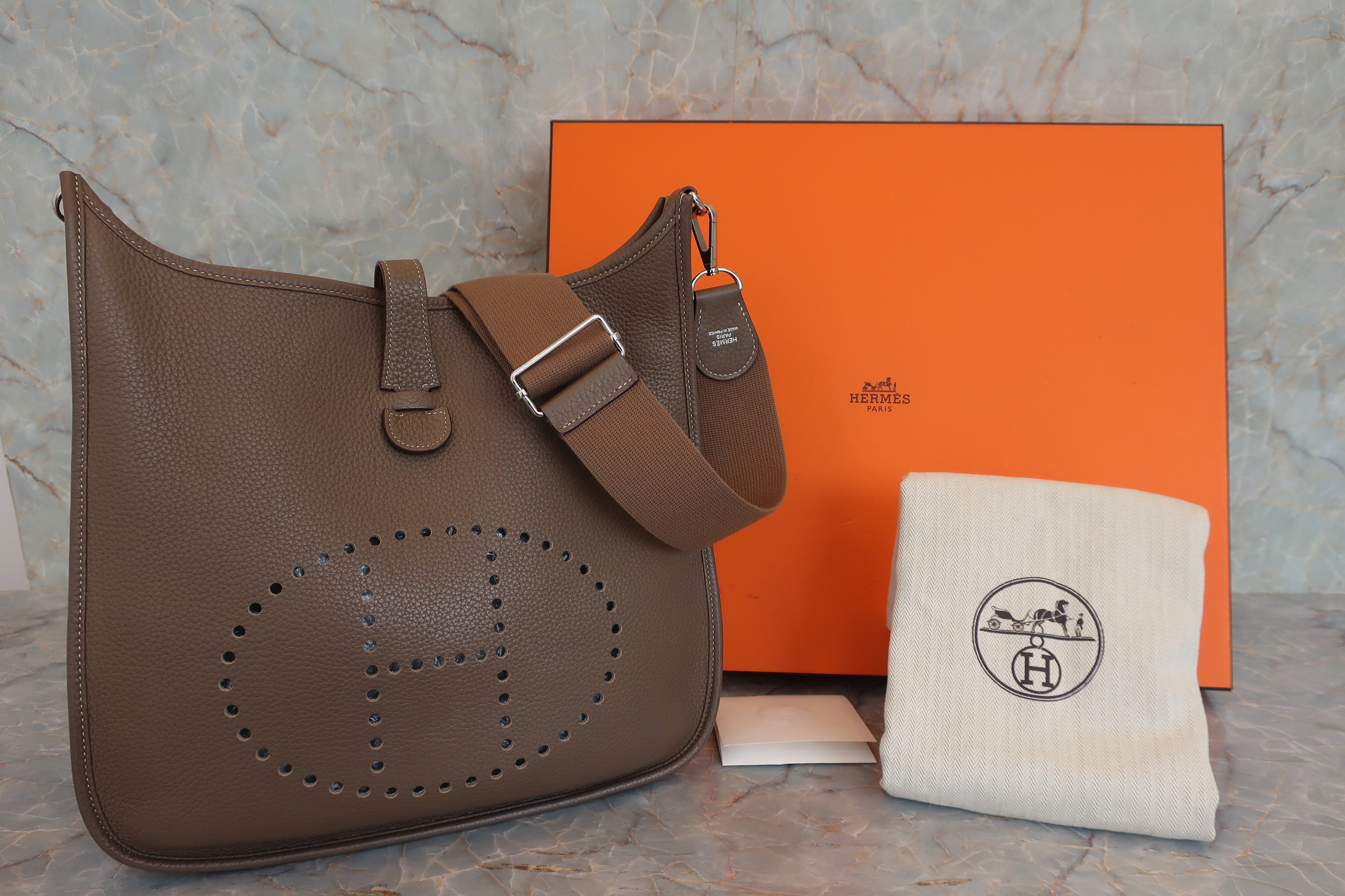 HERMES／エルメス エブリン3ＰＭ トリヨンクレマンス エトゥープ □R刻印 ショルダーバッグ 800030179