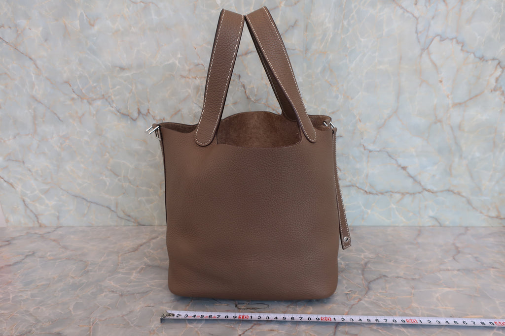 HERMES／エルメス ピコタンロックＭＭ トリヨンクレマンス エトゥープ D刻印 ハンドバッグ 800030084