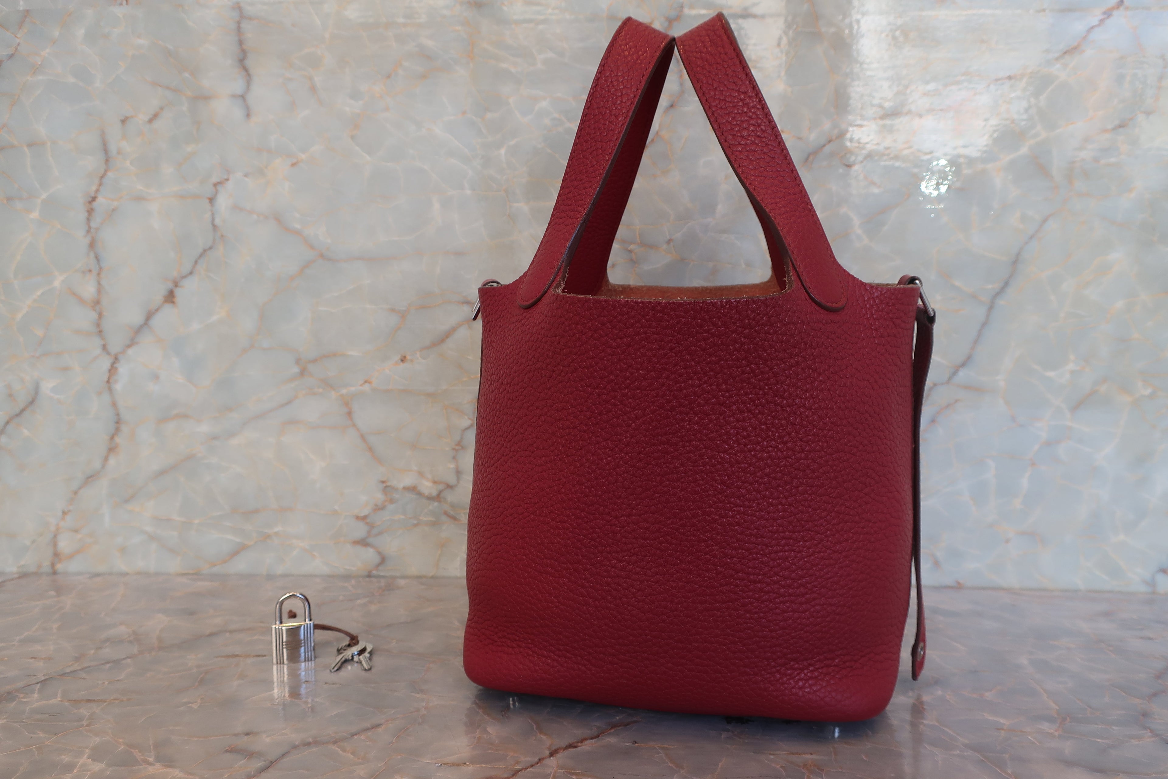 HERMES／エルメス ピコタンロックＰＭ トリヨンクレマンス ルビー □R刻印 ハンドバッグ 700120031