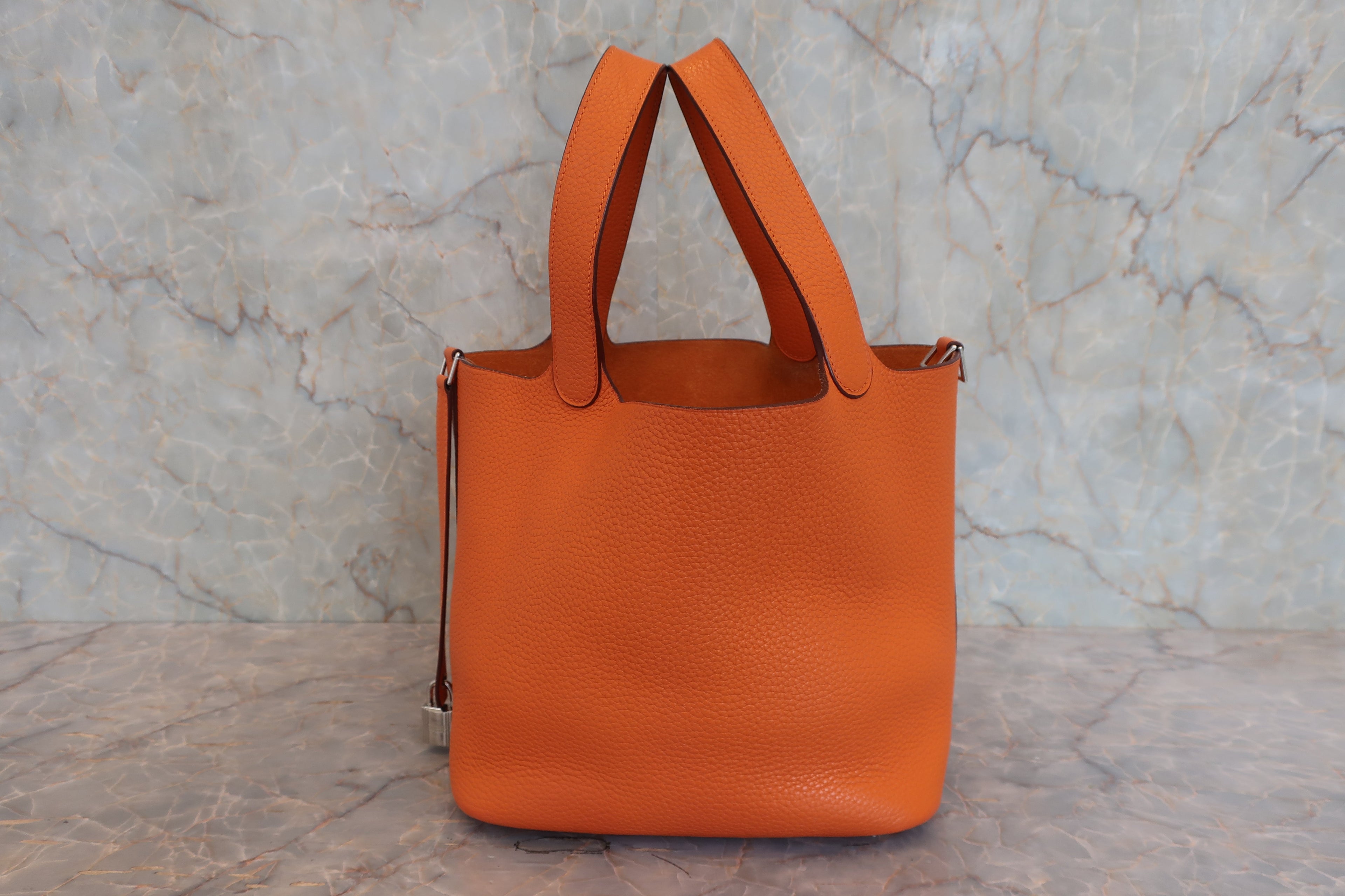 HERMES／エルメス ピコタンロックＭＭ トリヨンクレマンス オレンジ □O刻印 ハンドバッグ 600120186