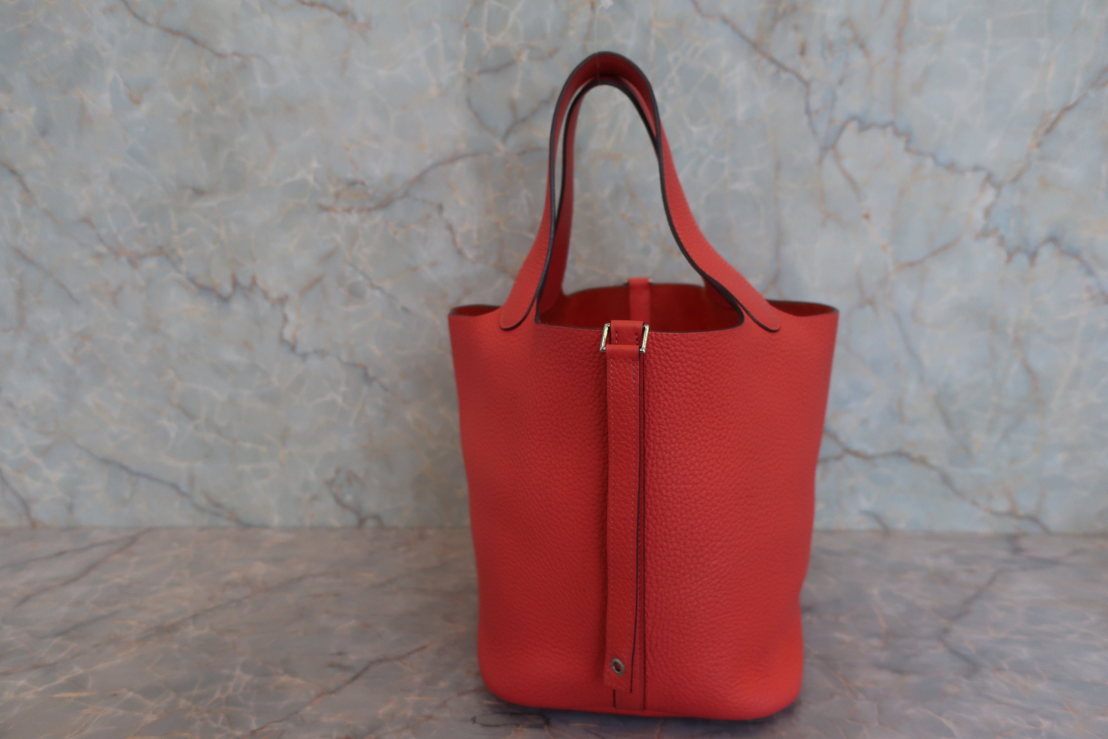 HERMES／エルメス ピコタンロックＭＭ トリヨンクレマンス ルージュピヴォワンヌ R刻印 ハンドバッグ 800020237