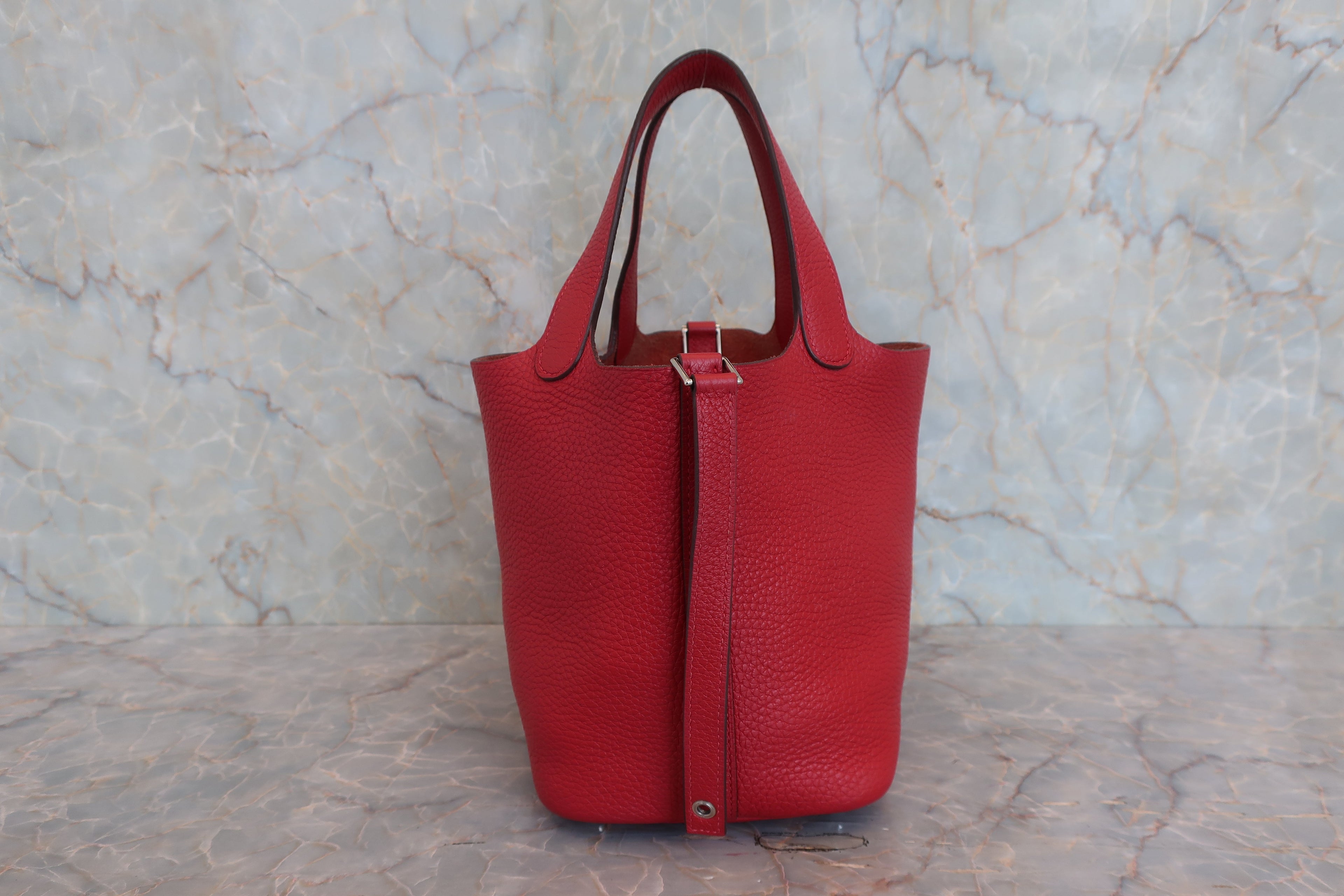HERMES／エルメス ピコタンロックＰＭ トリヨンクレマンス ルージュカザック A刻印 ハンドバッグ 800040035