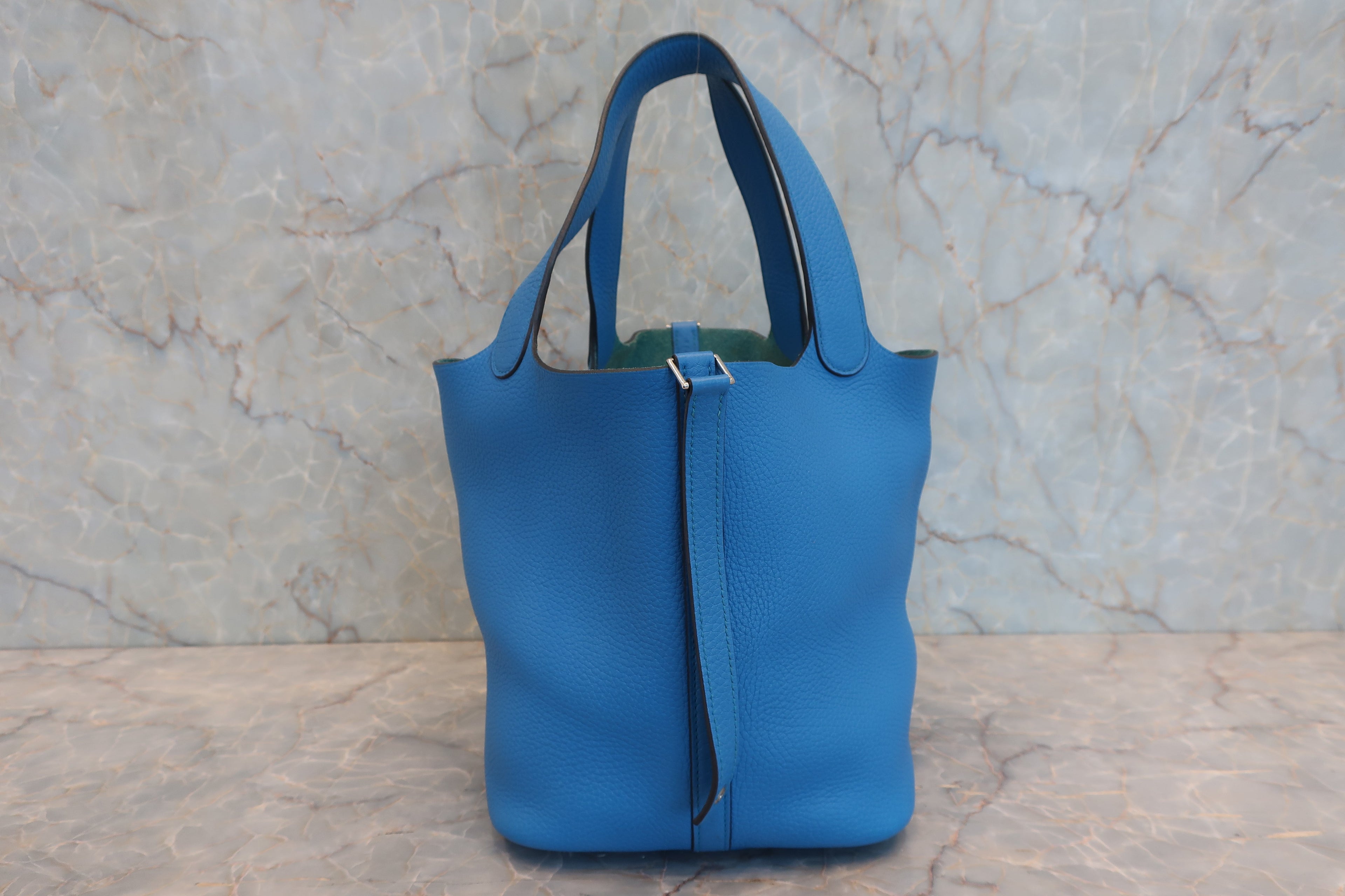 HERMES／エルメス ピコタンロックＭＭ トリヨンクレマンス ブルーザンジバル X刻印 ハンドバッグ 800040081