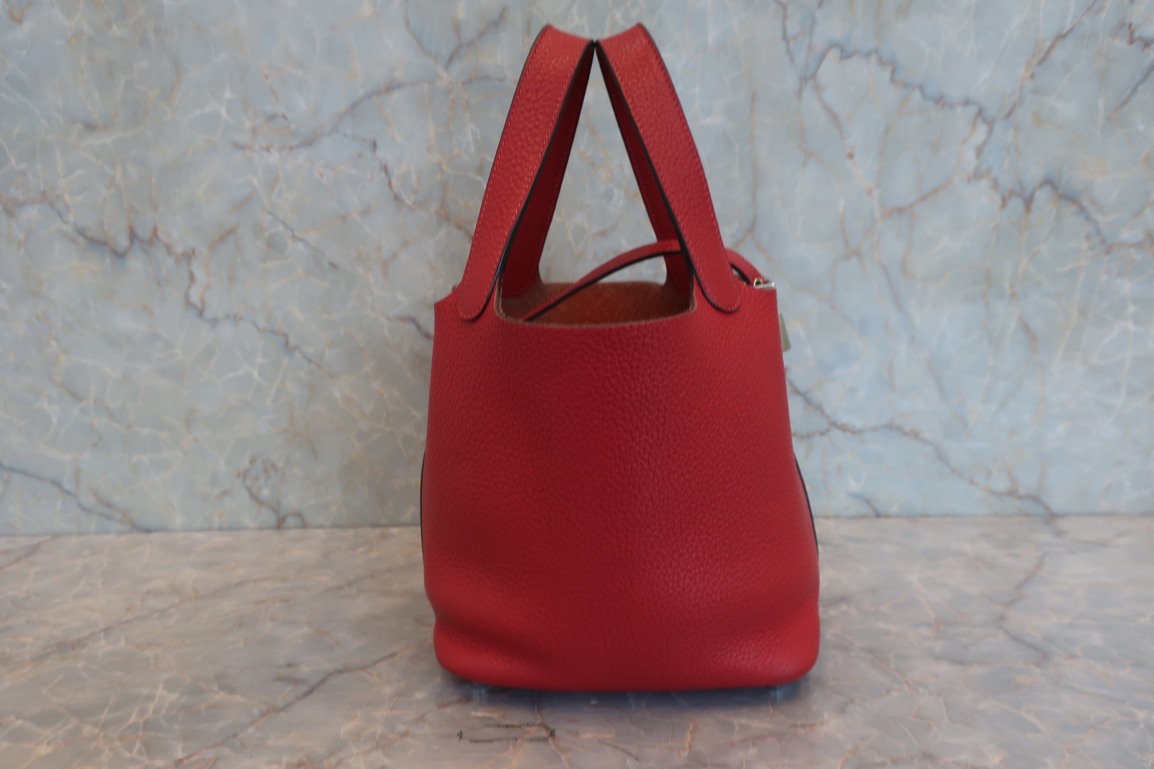 HERMES／エルメス ピコタンロックＰＭ トリヨンクレマンス ルージュガランス □Q刻印 ハンドバッグ 800030038