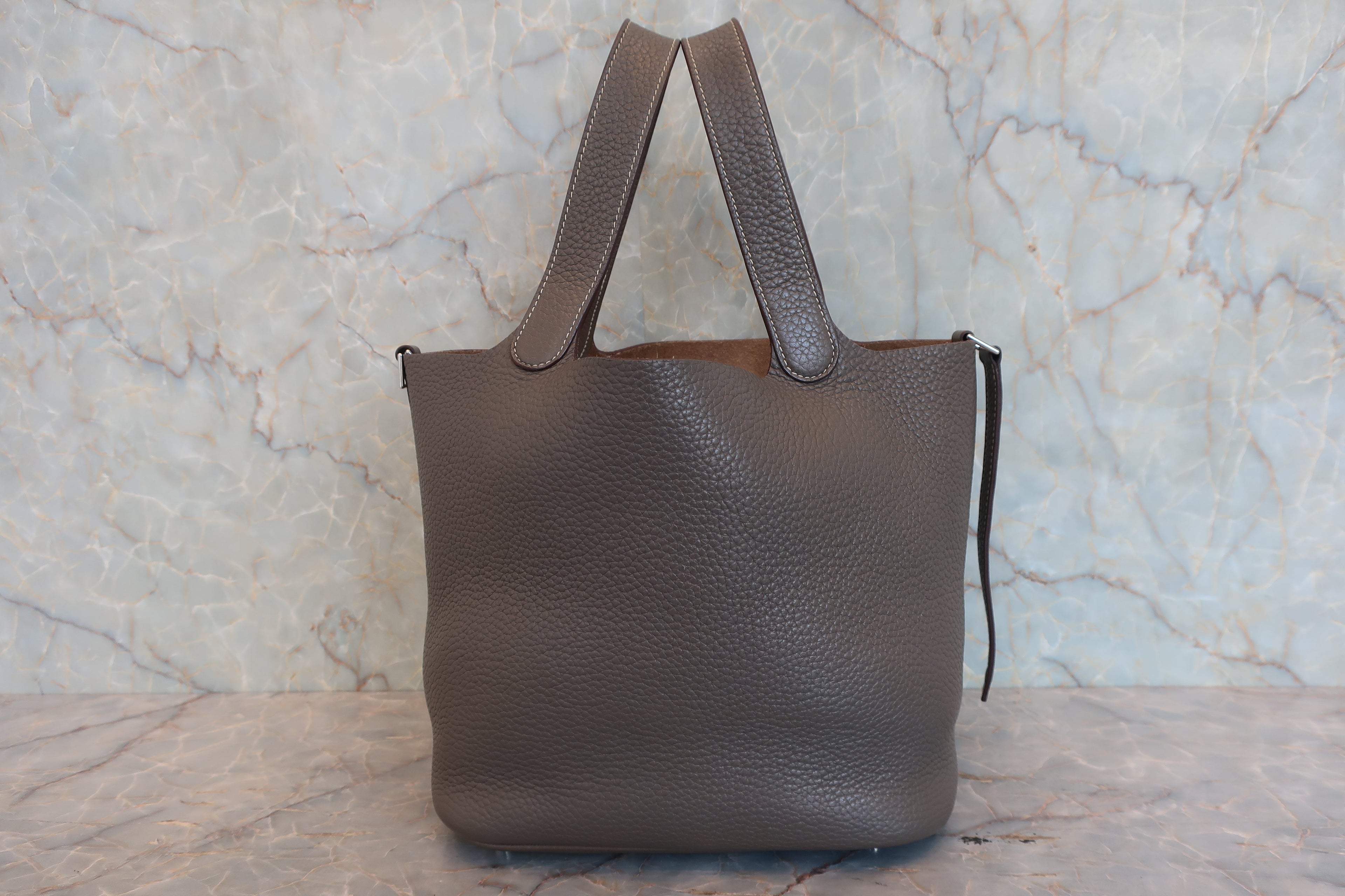 HERMES／エルメス ピコタンロックカザックMM トリヨンクレマンス エトゥープ/エタン □Q刻印 ハンドバッグ 800020029