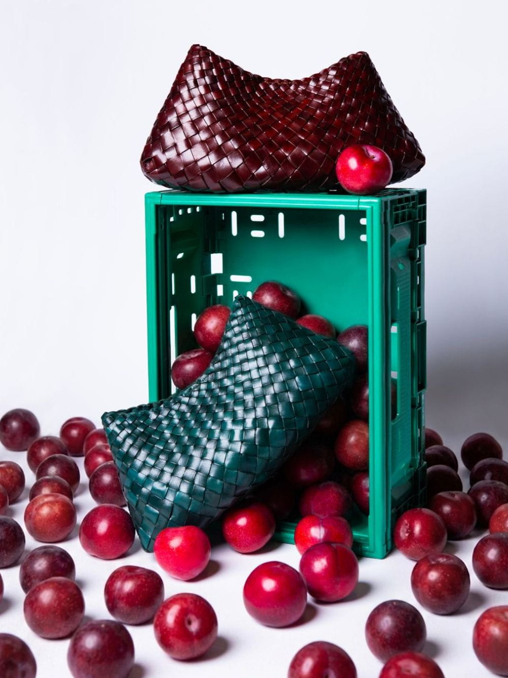 Comporta Forest Woven Leather Clutch