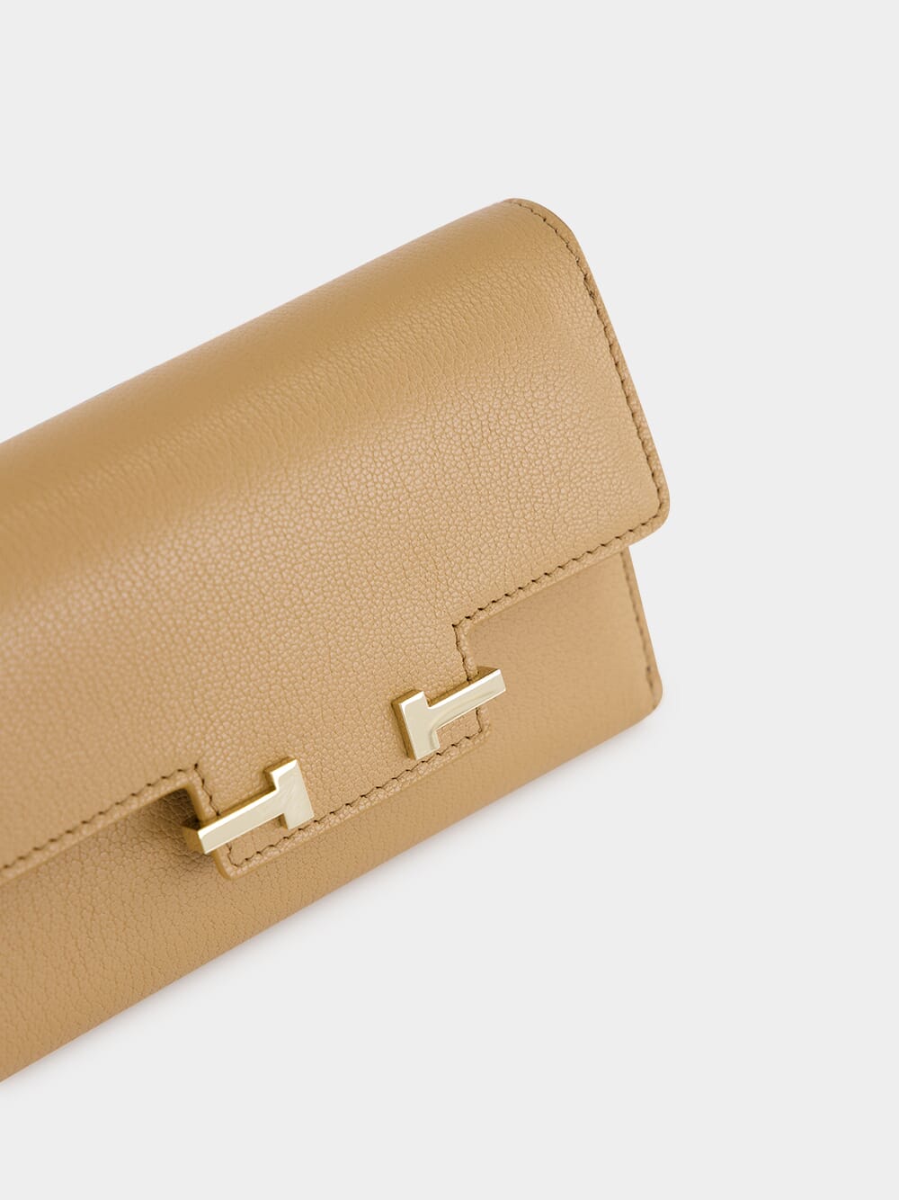 Rhum Supple Grain Leather Aube Compact Wallet