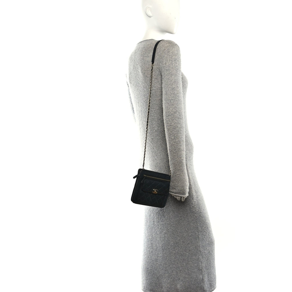 Lambskin Quilted Square Front Pocket Clutch With Chain Black