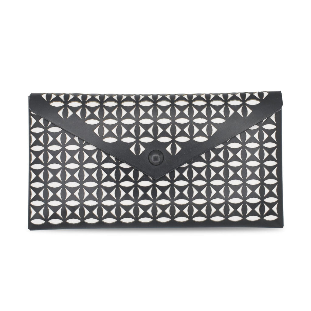Alaia Clutch