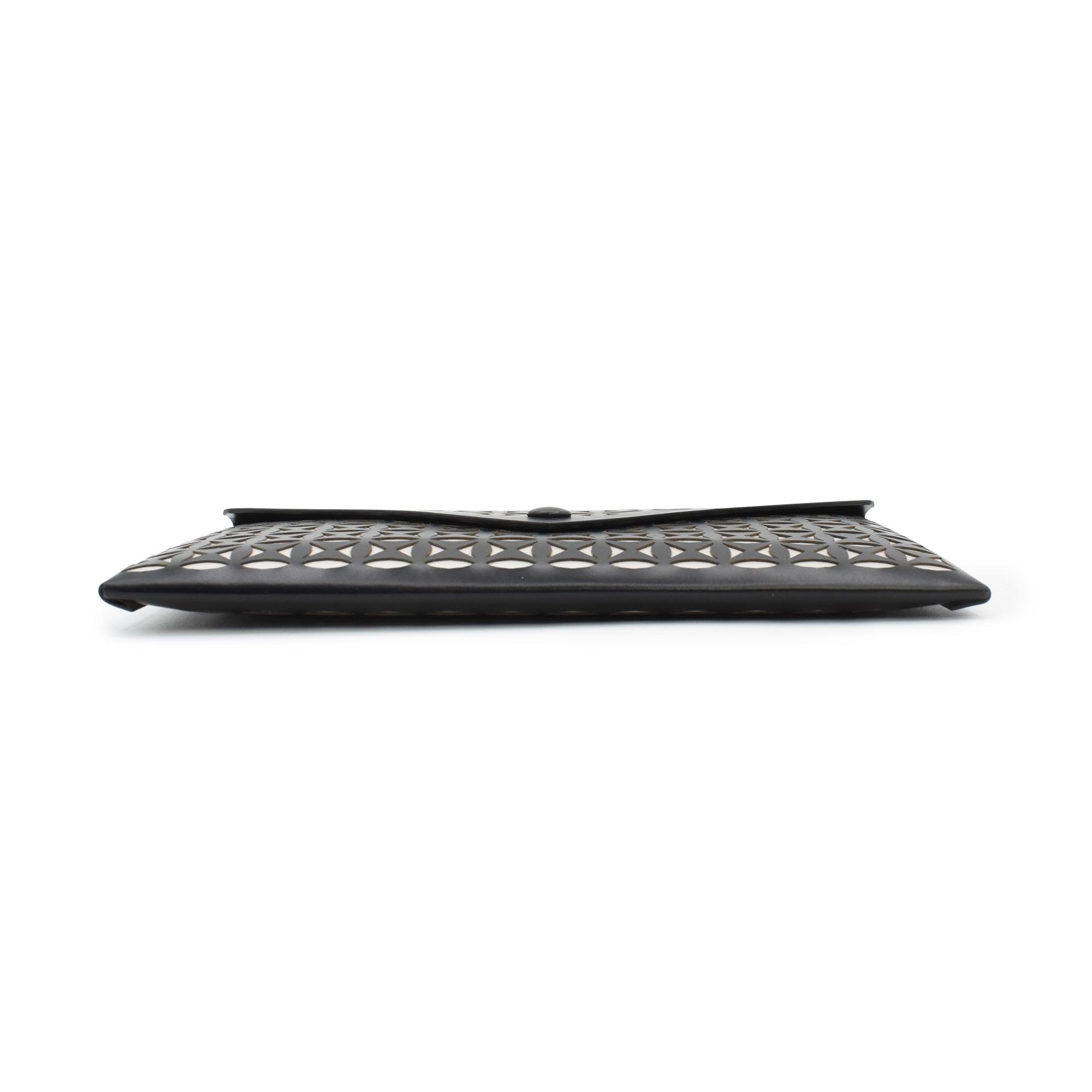 Alaia Clutch