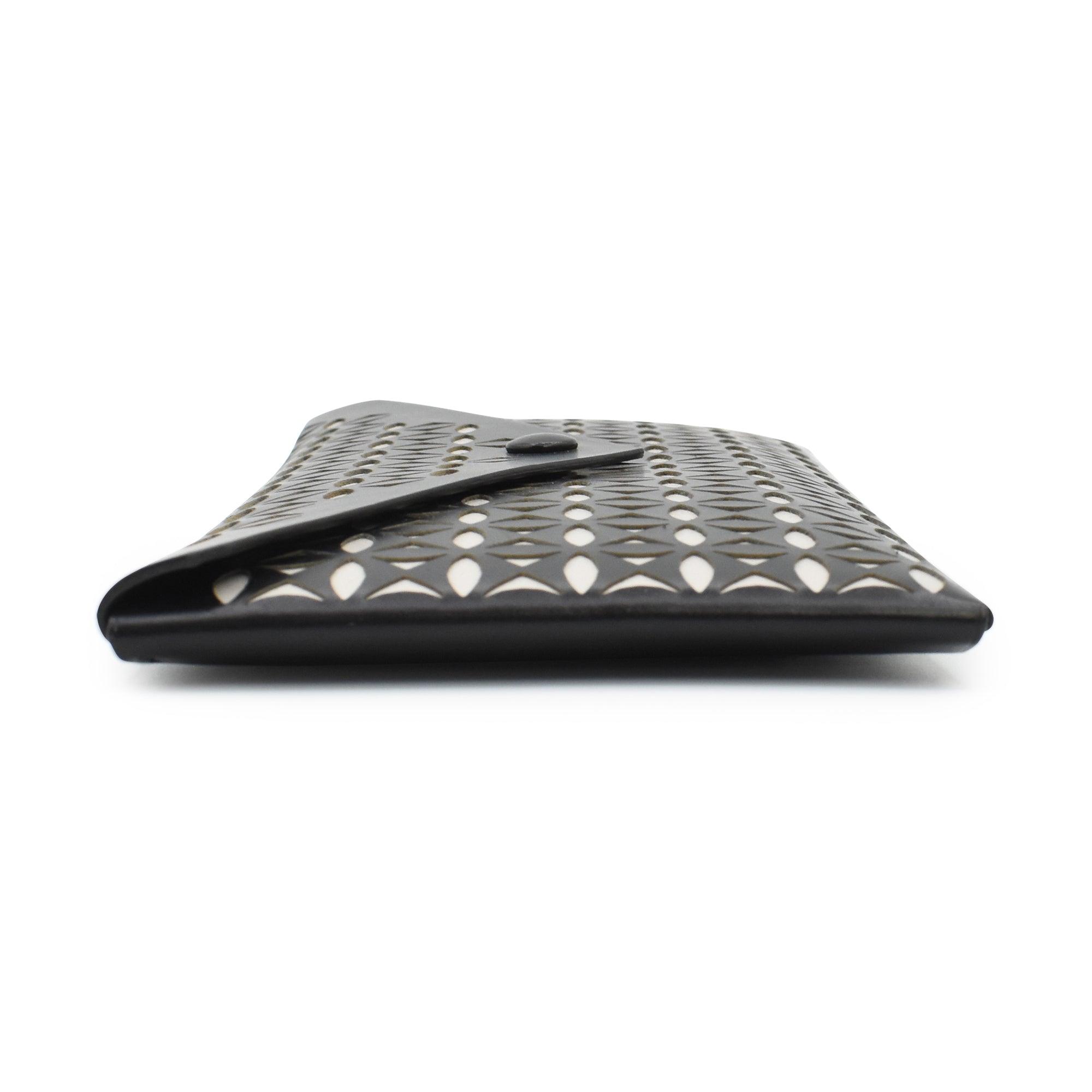 Alaia Clutch