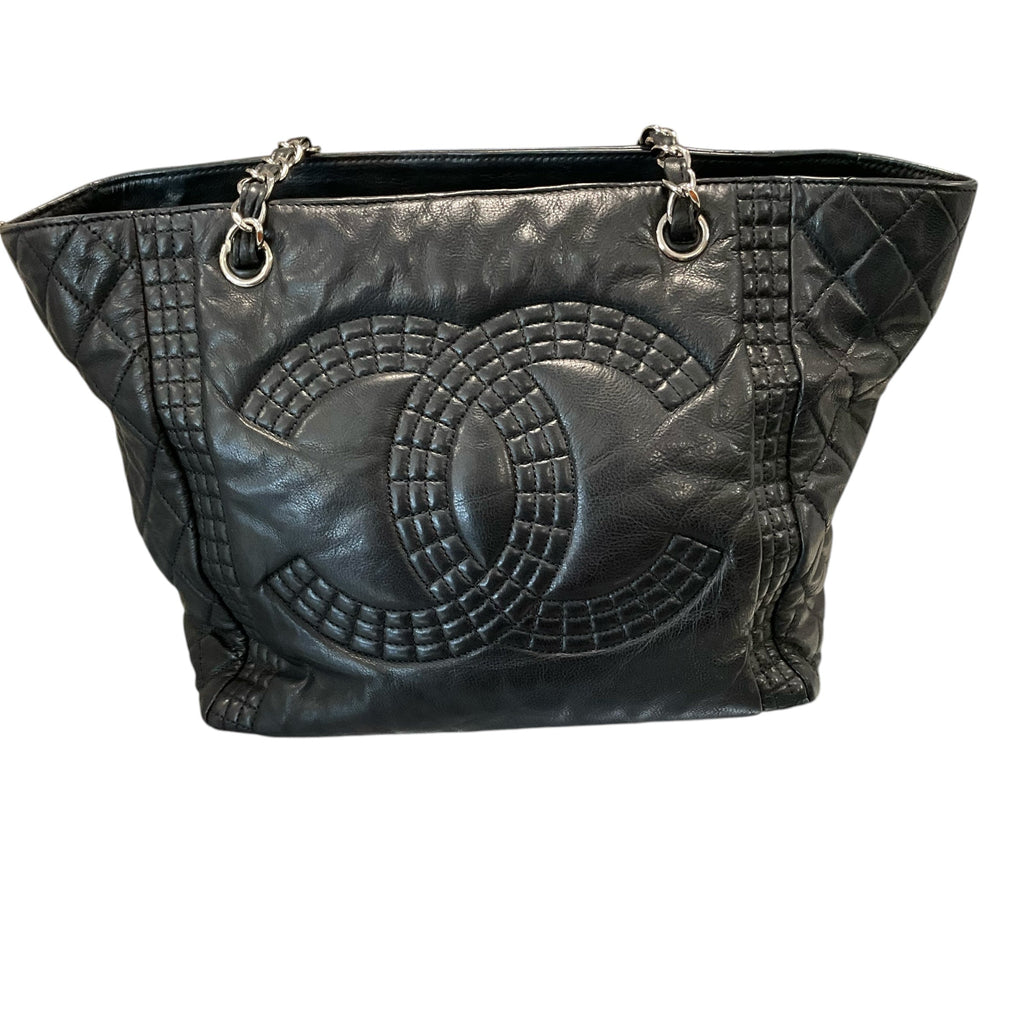 CHANEL Handbag
