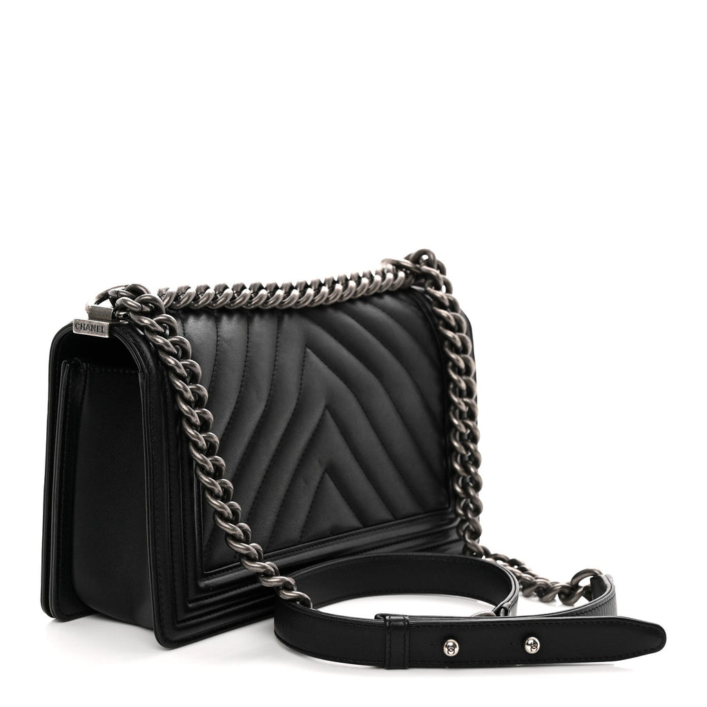 Calfskin Chevron Quilted Medium Boy Flap Black