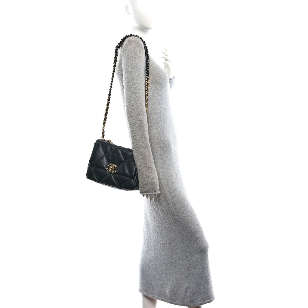 Lambskin Quilted Medium Chanel 19 Flap Black