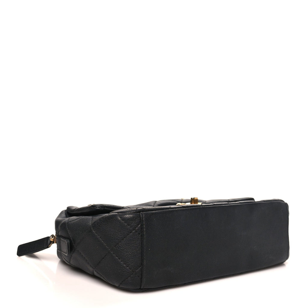 Sheepskin Quilted Trapezio Camera Case Black