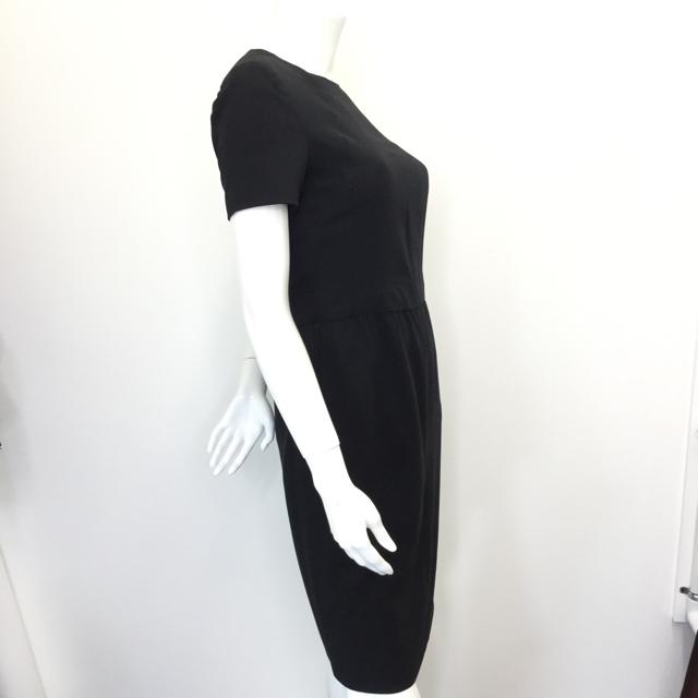 Women's Chanel Square Neck Dress. Size 40