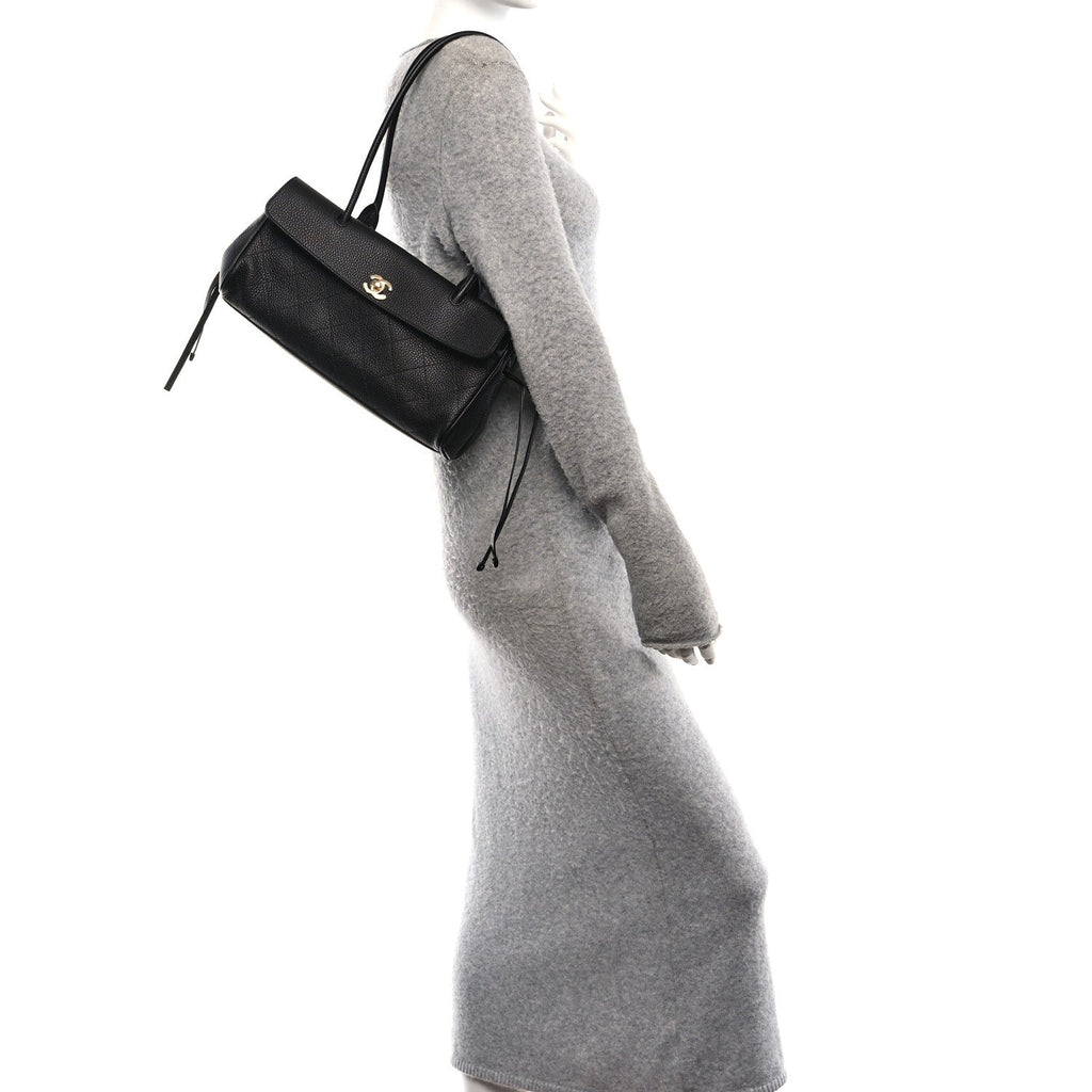 Grained Calfskin Stitched Urban Essentials Small Shopping Bag Black