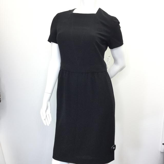 Women's Chanel Square Neck Dress. Size 40