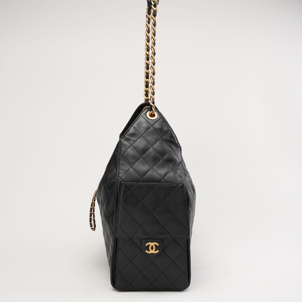 Chanel 25 Medium Caviar Gold-Tone Black 2025
