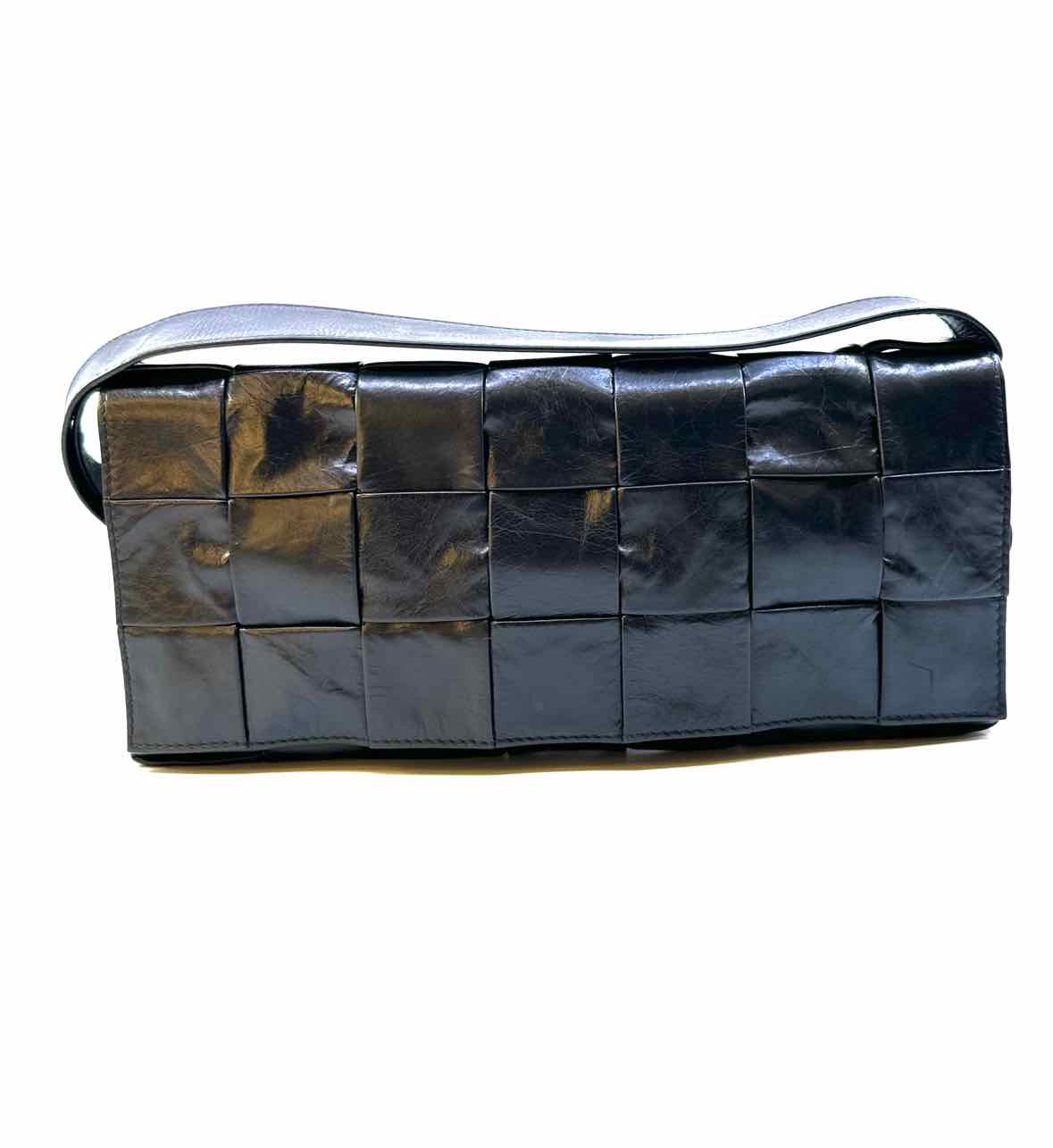 BOTTEGA VENETA Black Leather Weaved Handbag
