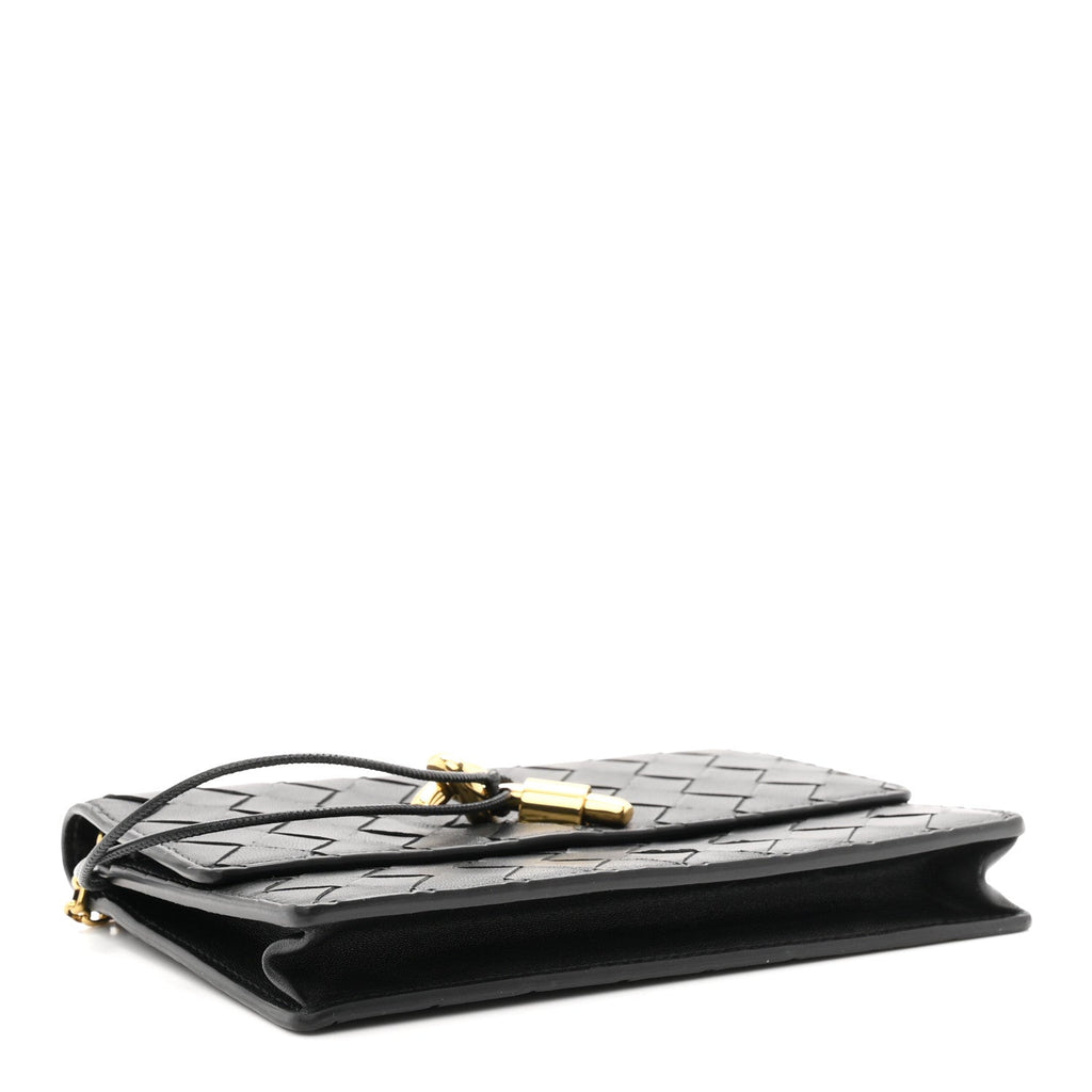 Nappa Intrecciato Andiamo Pouch On Chain Black