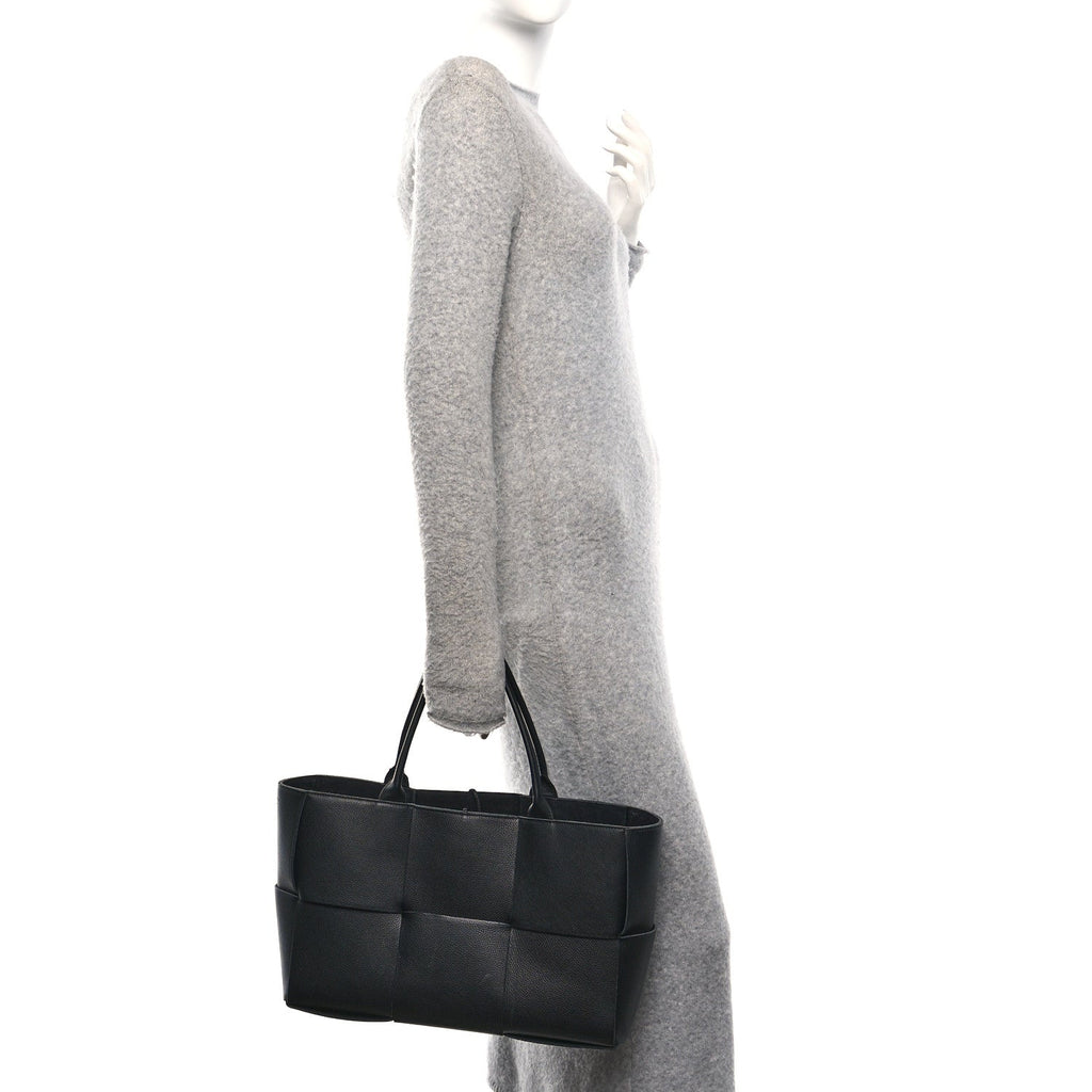 Grained Calfskin Maxi Intrecciato Medium Arco Tote Black