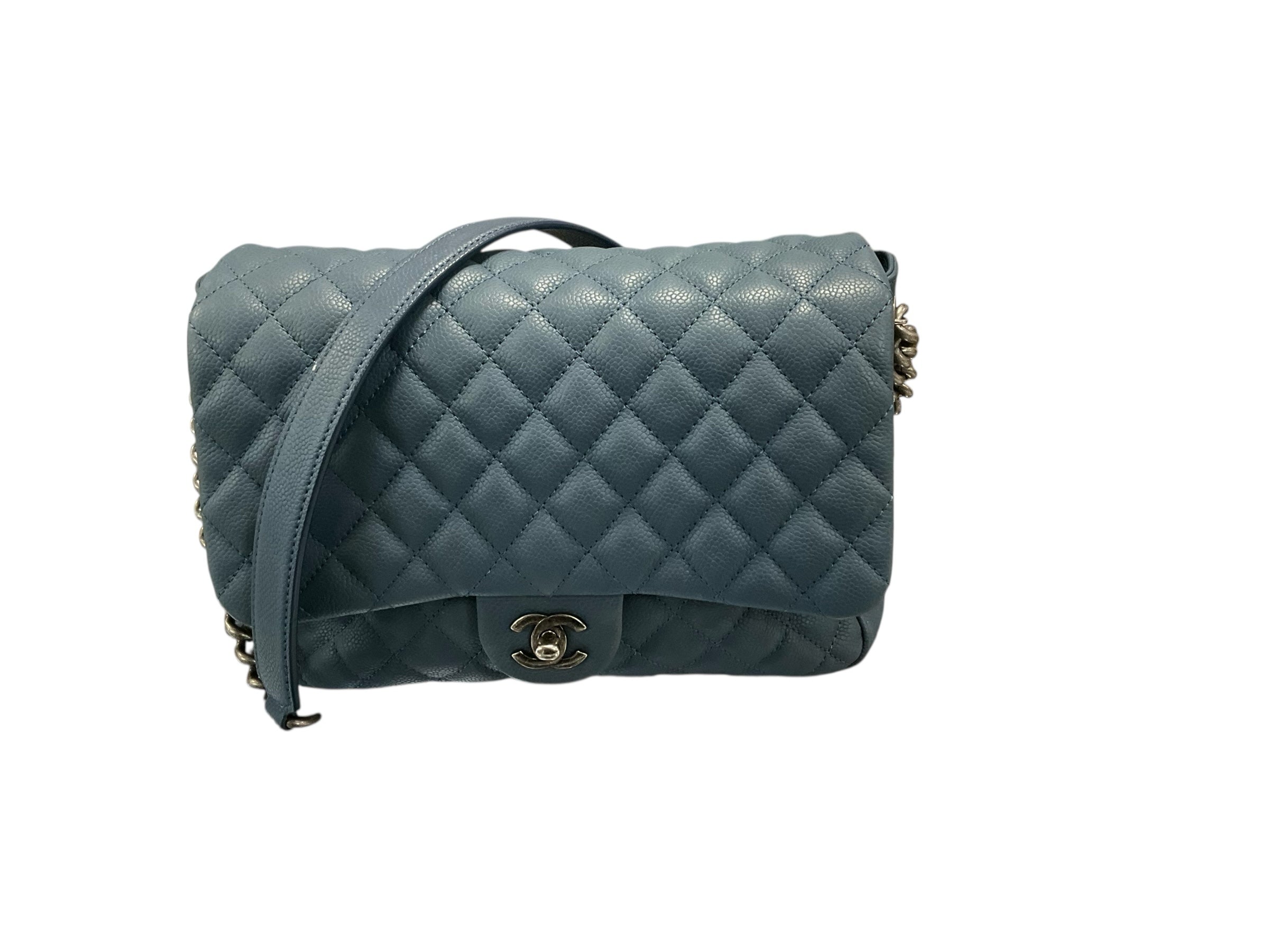 CHANEL Handbag