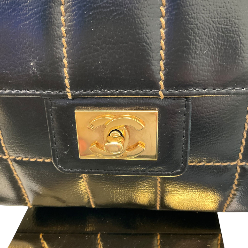CHANEL Handbag