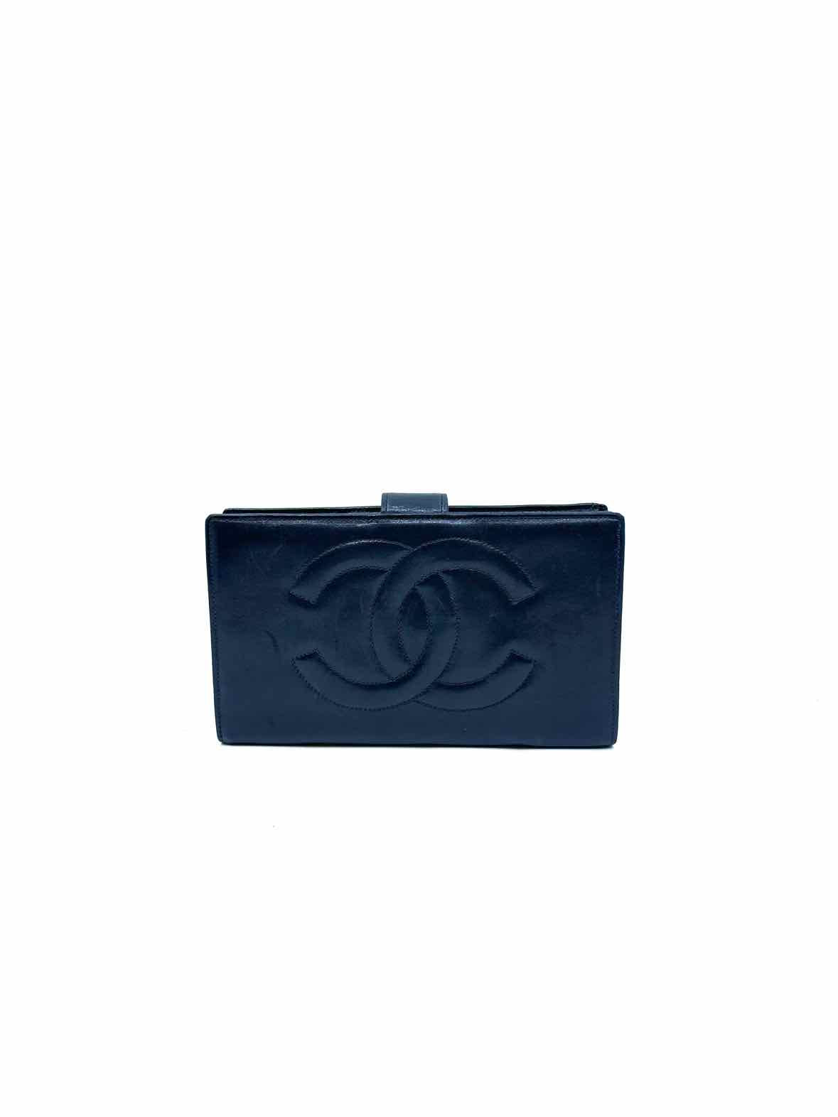 CHANEL Continental Black Leather Solid Wallet