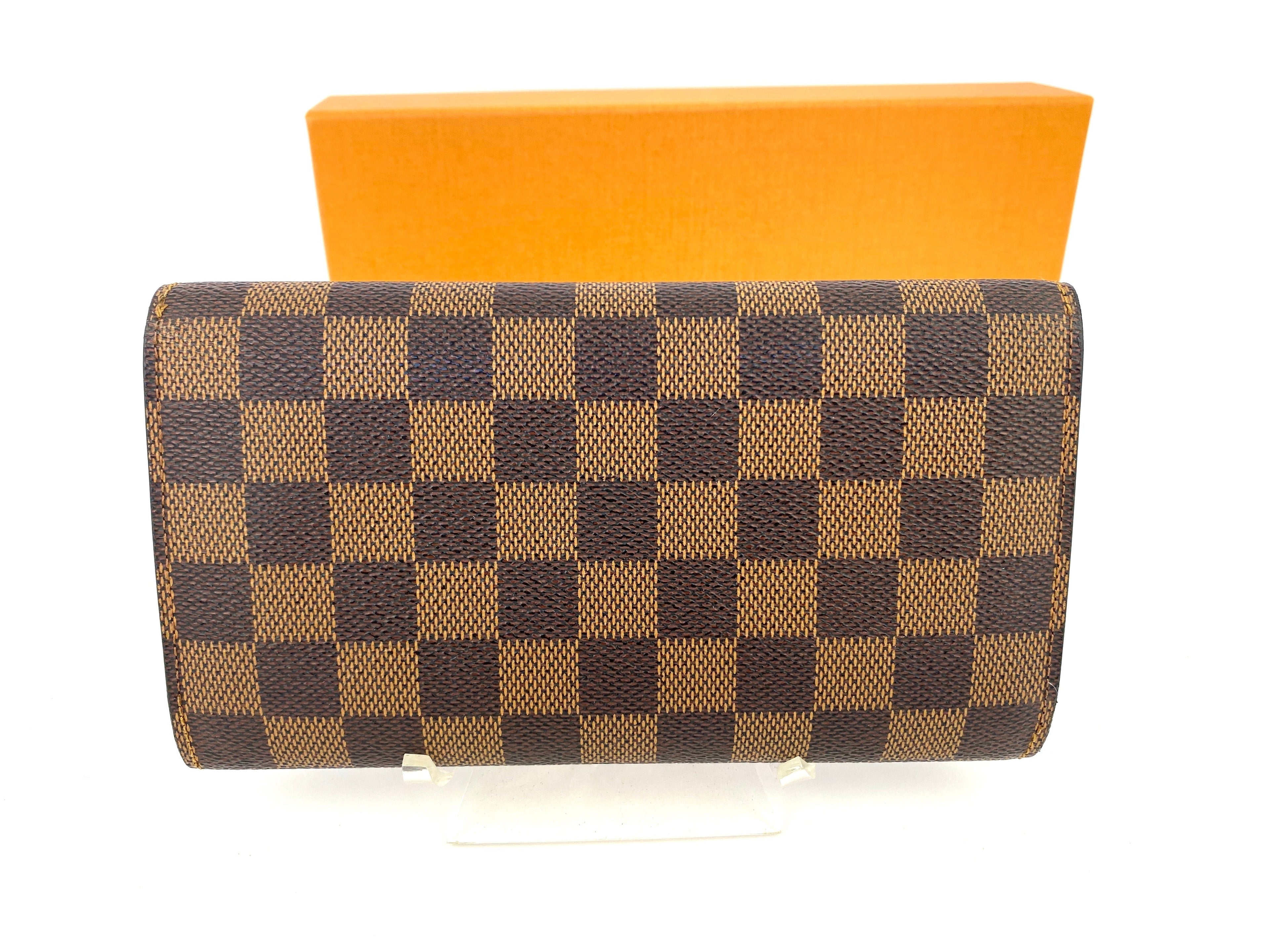 Louis Vuitton Damier Ebene International Wallet