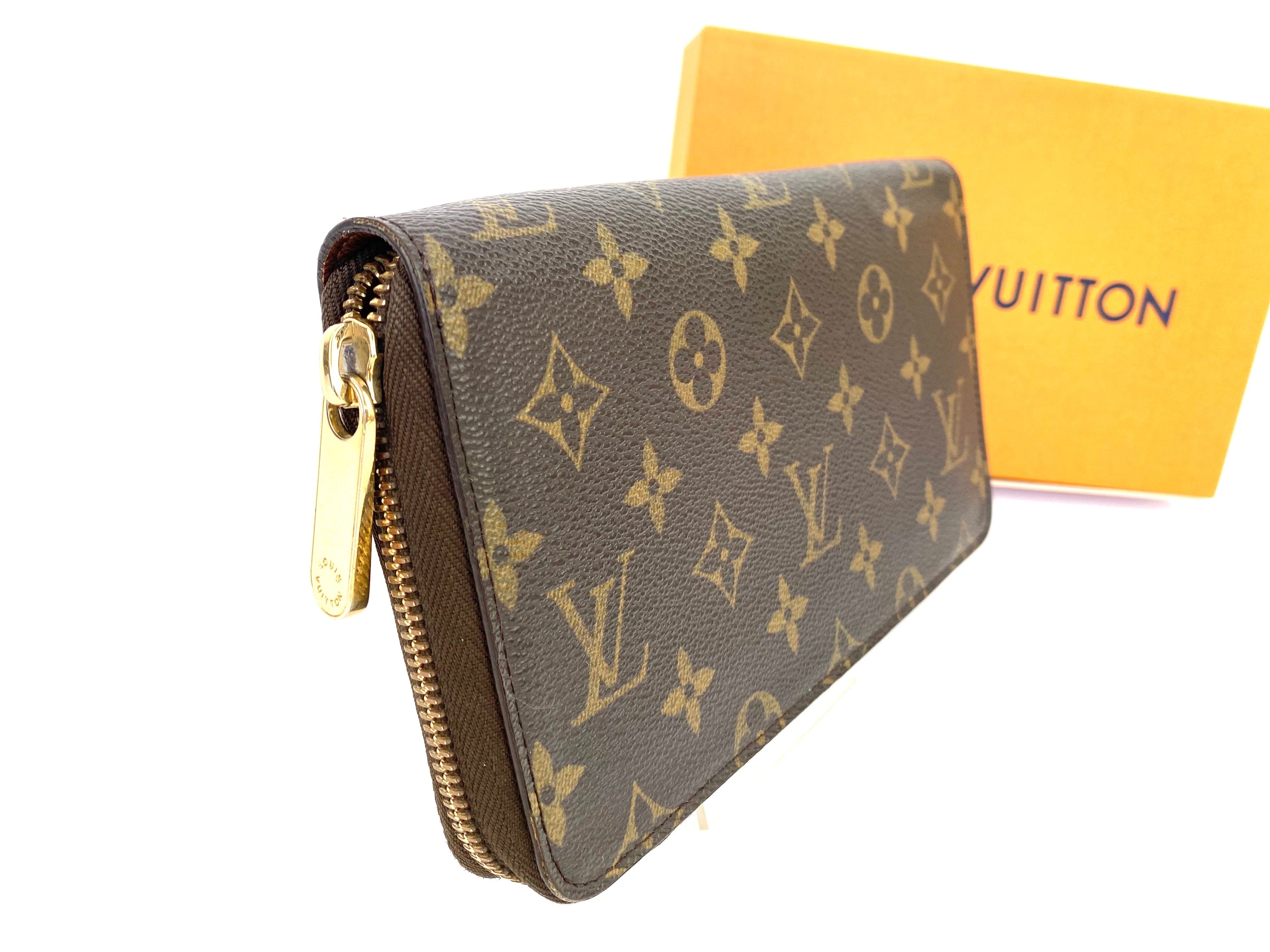 Louis Vuitton Monogram Zippy Organizer