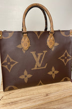 Louis Vuitton OnTheGo Giant MM Tote Bag