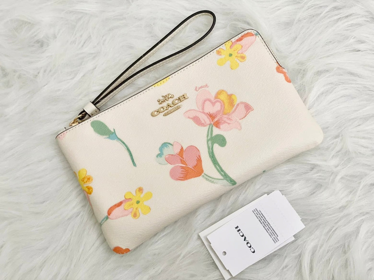 Coach Large Corner Zip Wristlet Dreamy Land Floral Handbag White Pink Bag NEW