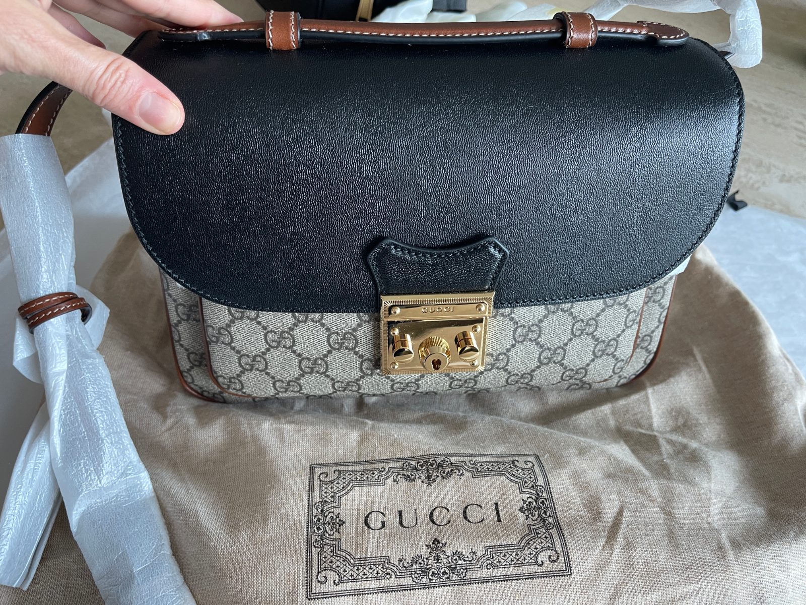 Gucci Tri Color Padlock Supreme Shoulder Bag Leather Handbag Gold Black Brown NEW